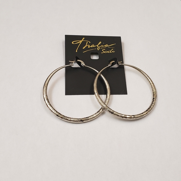 Thalia Sodi, NWT, silver tone textured large pierced hoop earrings - Picture 7 of 9